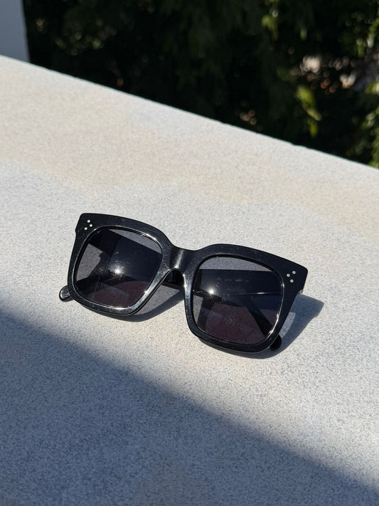 Celine משקפי שמש שחורים קלאסיים של