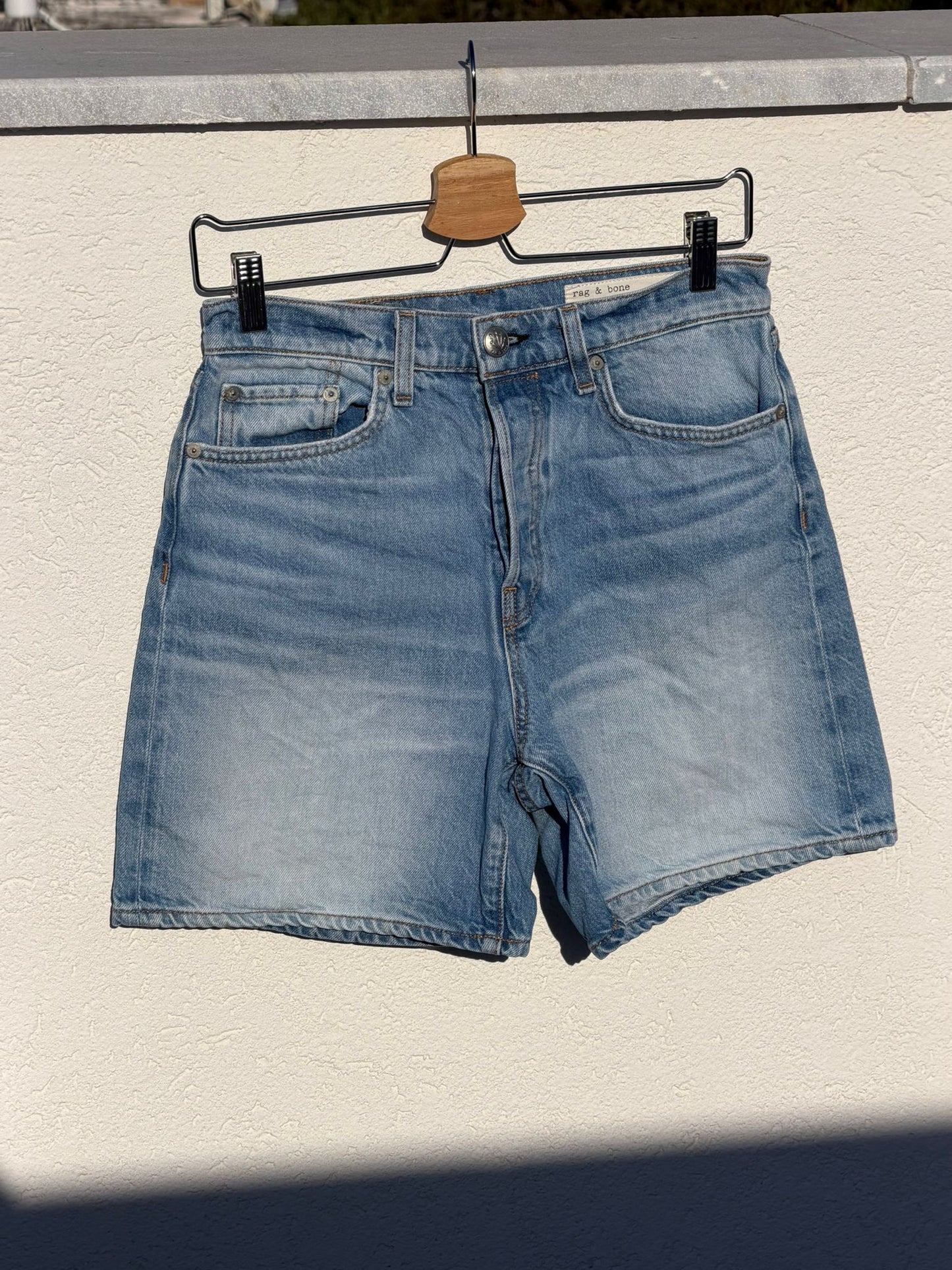 ג׳ינס קצר של rag & bone