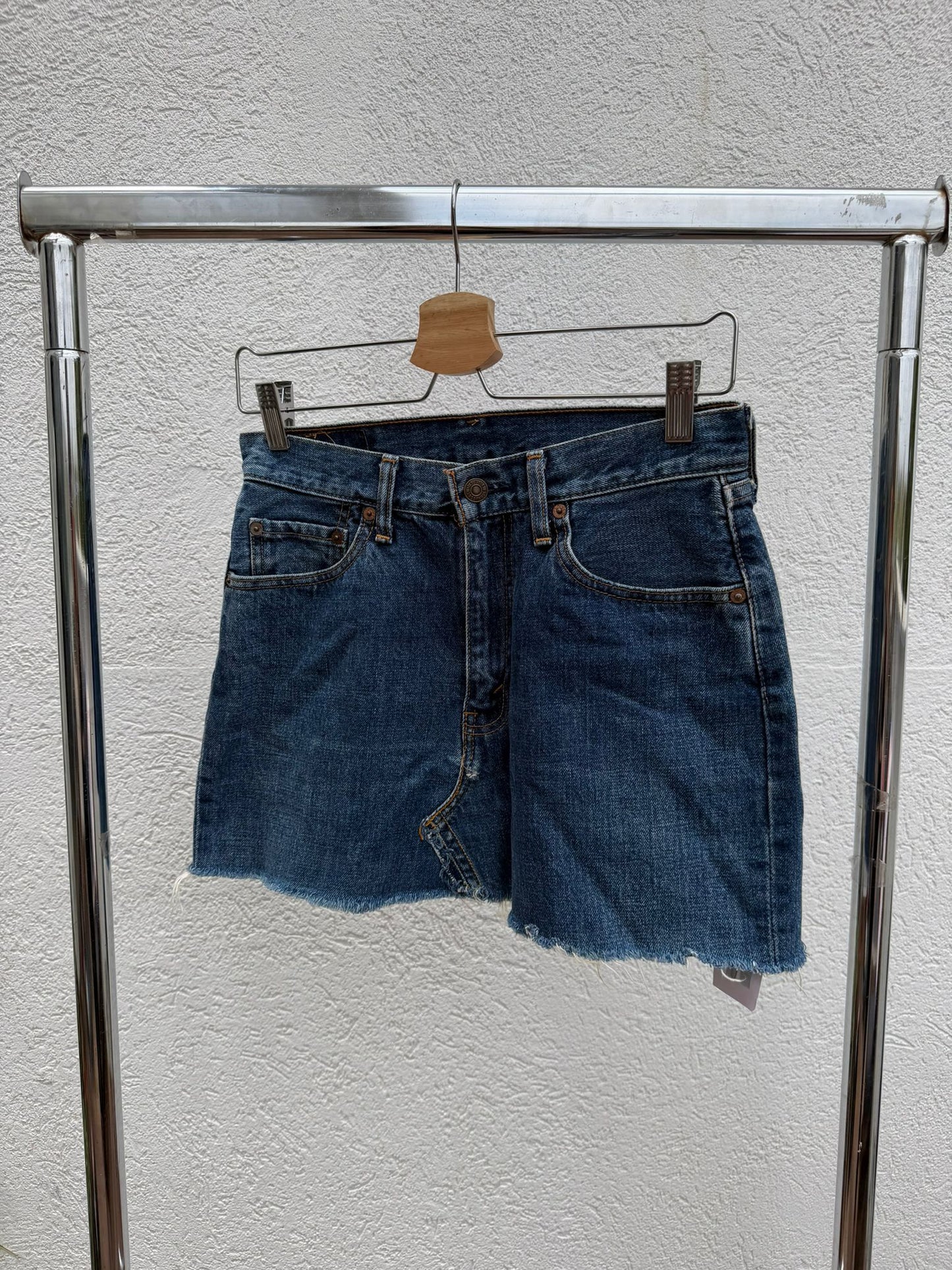 Levi's חצאית ג׳ינס מיני של
