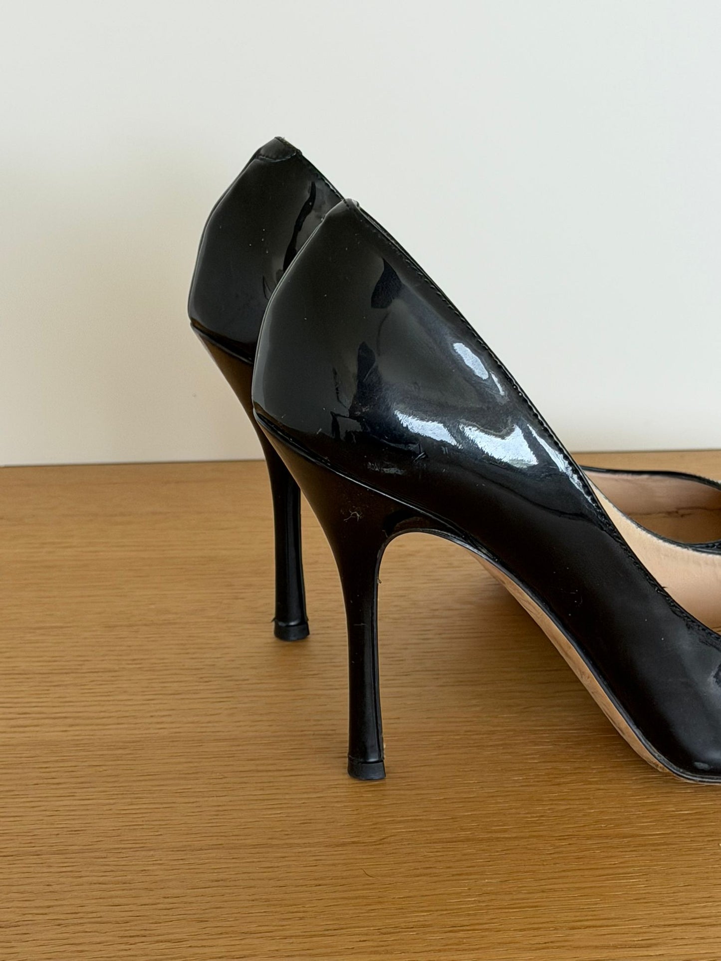 Jimmy Choo נעלי עקב שחורות של
