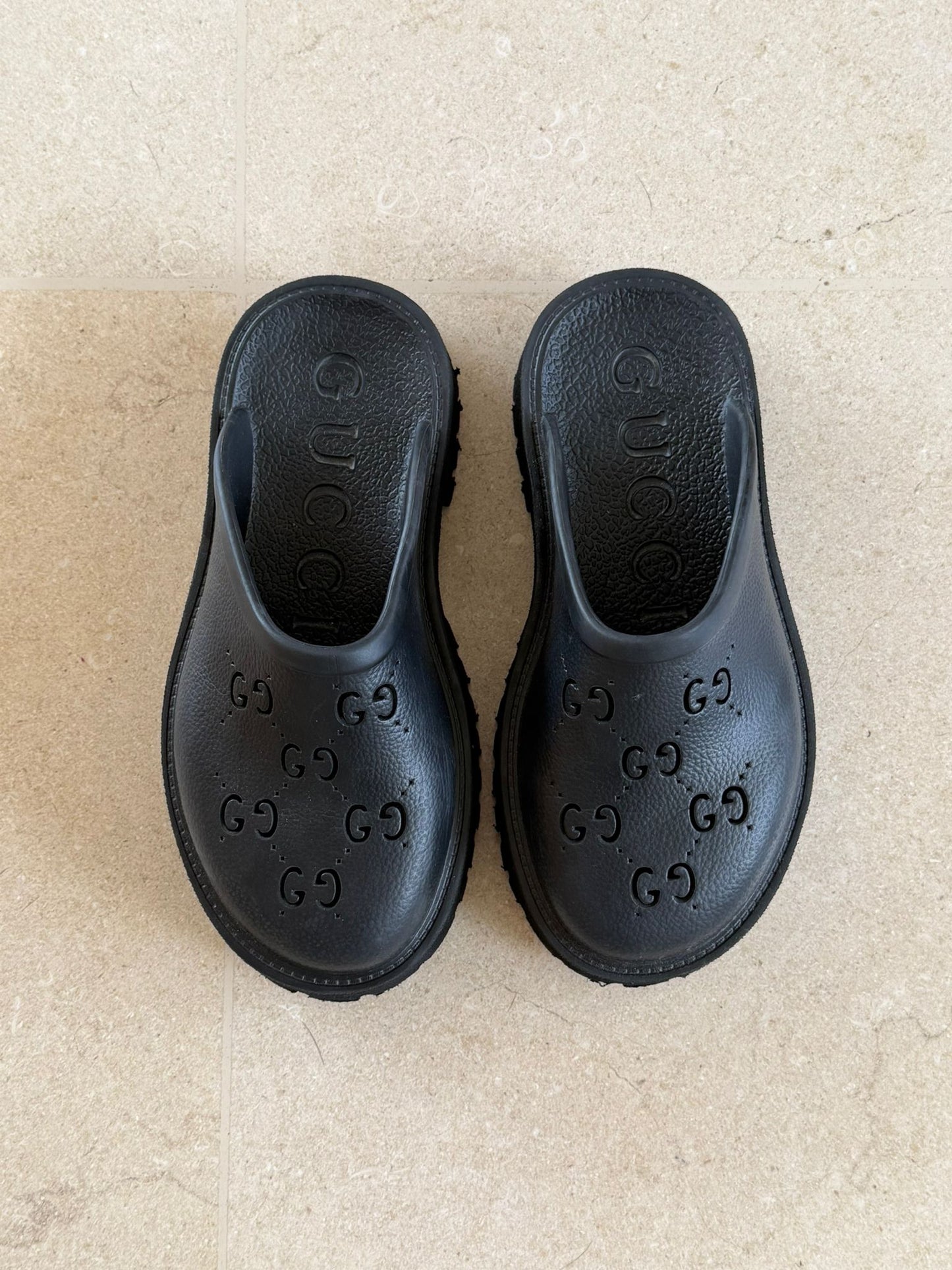 GUCCI כפכפי פלטפורמה של