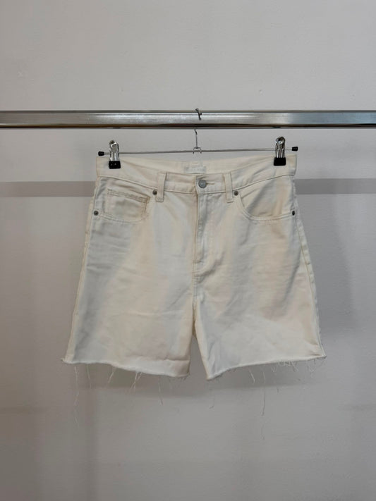 Uniqlo ג׳ינס קצר לבן של