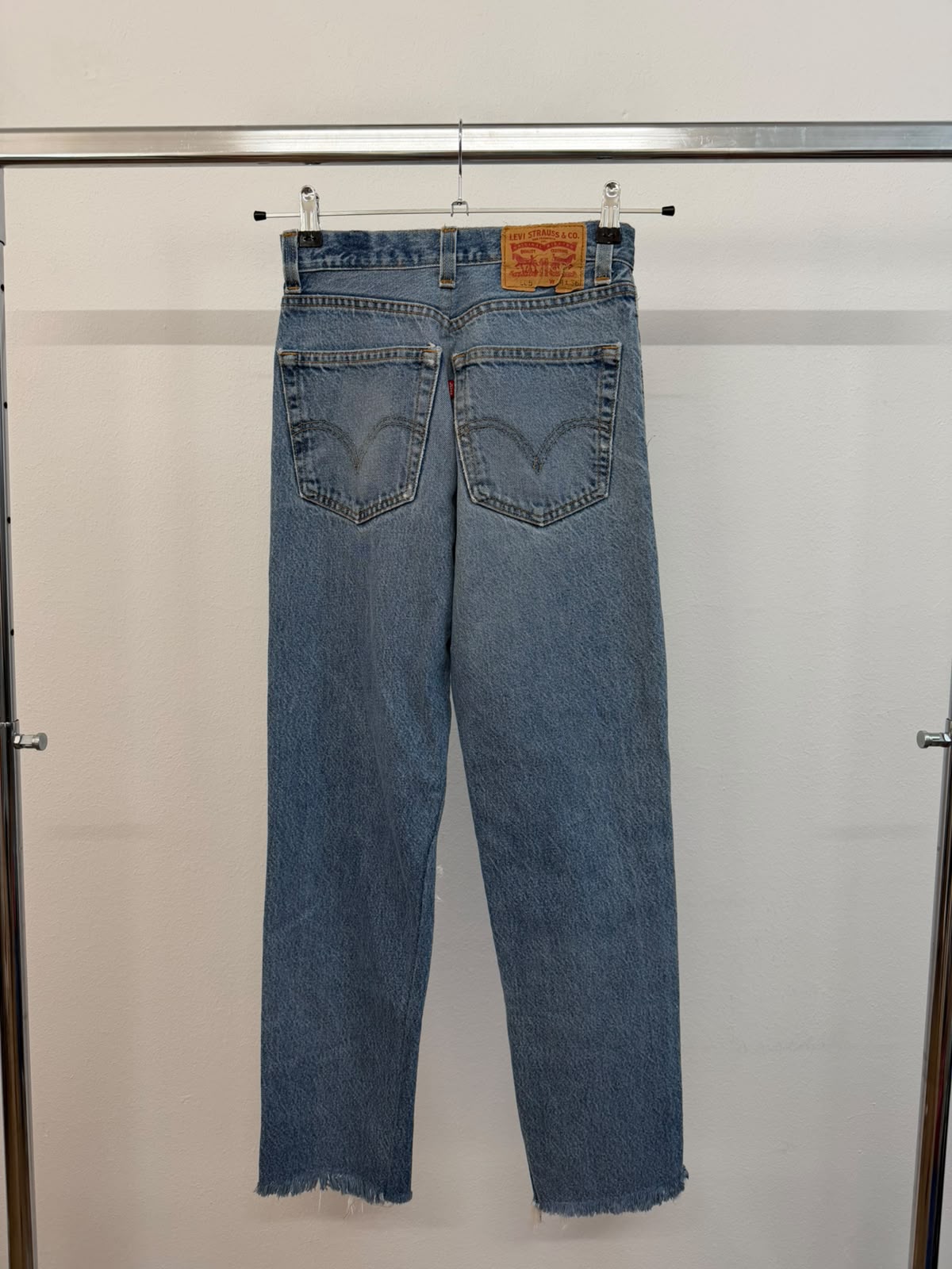 Levi's ג׳ינס קרעים של