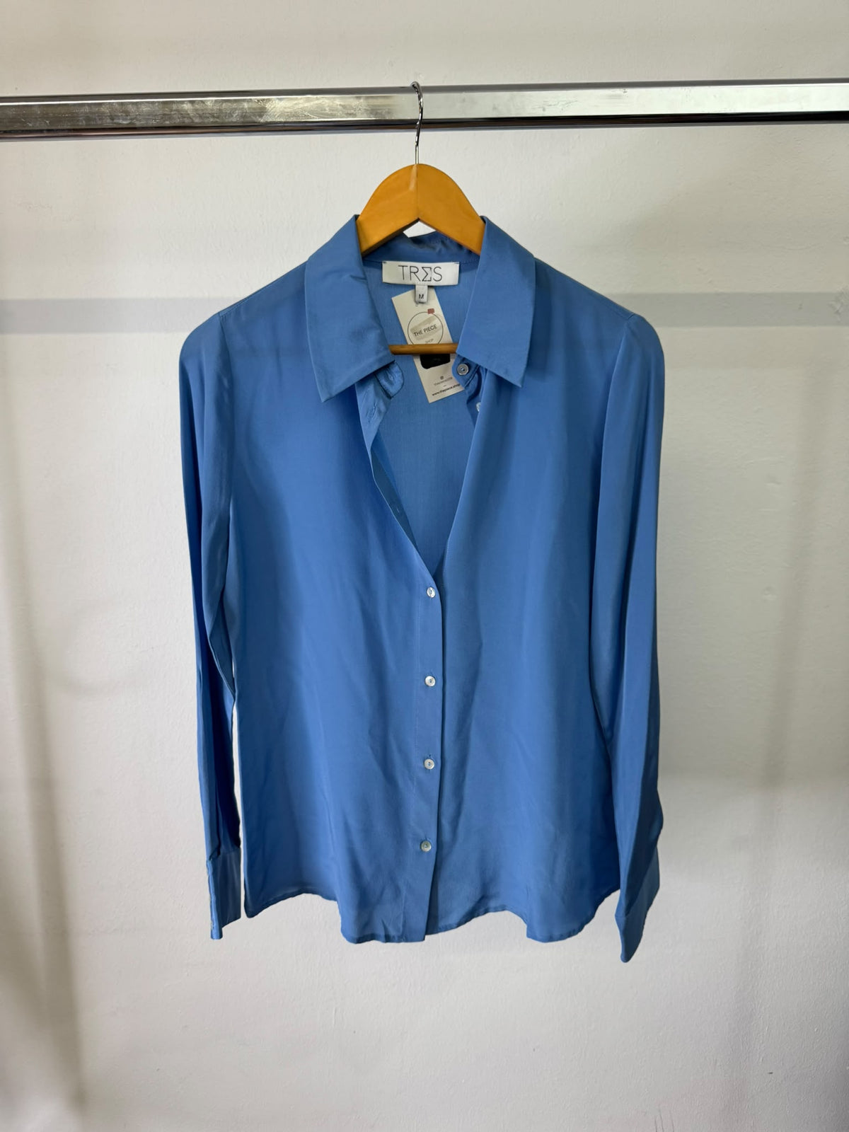 TRES blue buttoned shirt